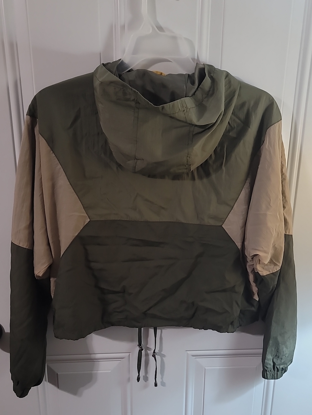 Rue21 Colorblock Hooded Utility Windbreaker in Olive, Dark Green, Beige & Yellow - Picture 9 of 14